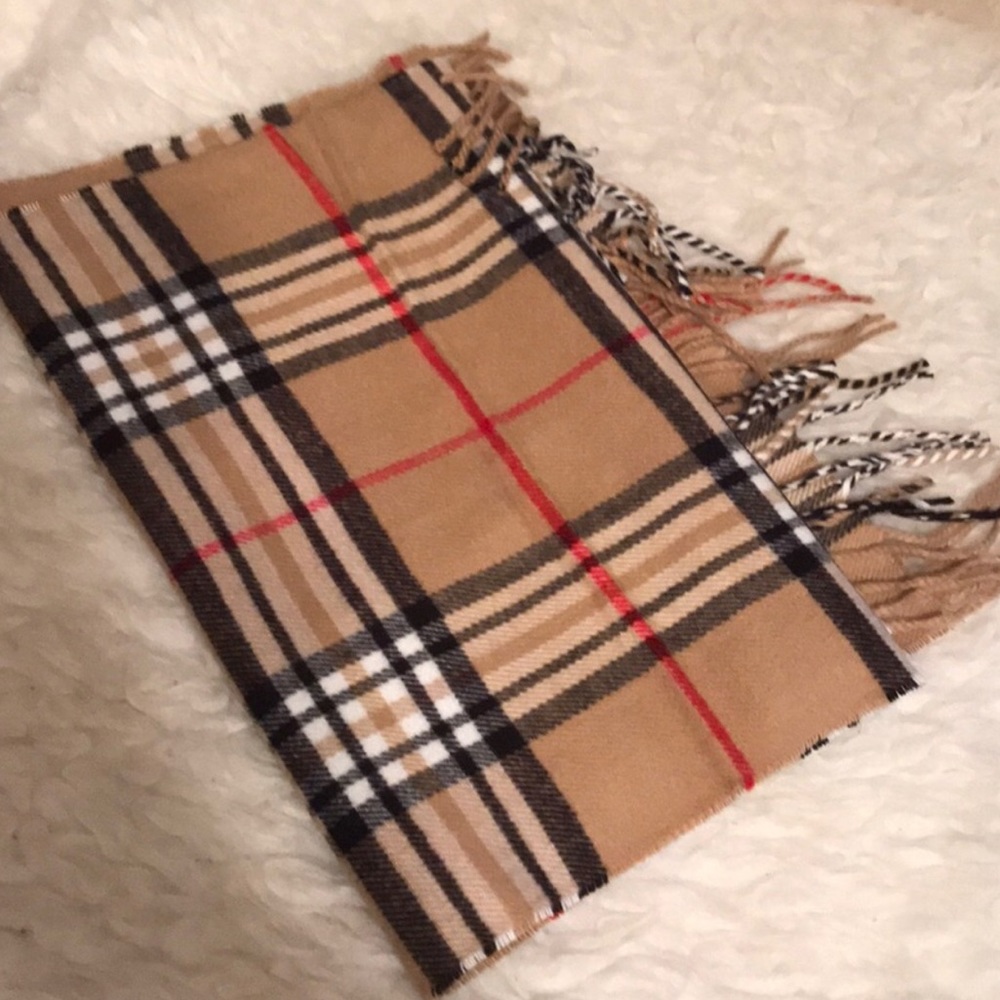 Scarf - Picture 2 of 3